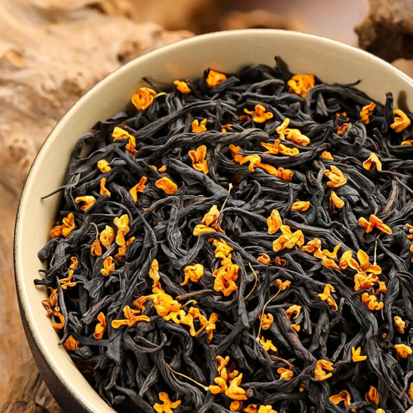 Zhongmin Hongtai New Tea Osmanthus Black Tea Zhengshan Xiaozong Luxiang Nectar Ceramic Alpine Gift Box 200g - Image 3