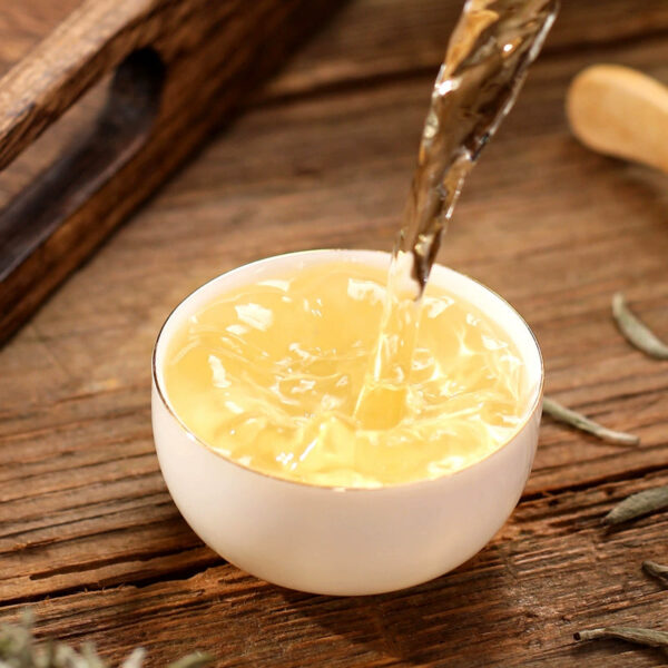 Live exclusive tea 2025 new tea premium authentic Fujian white tea Mingqian head pick Baihao silver needle canned in bulk - Image 5