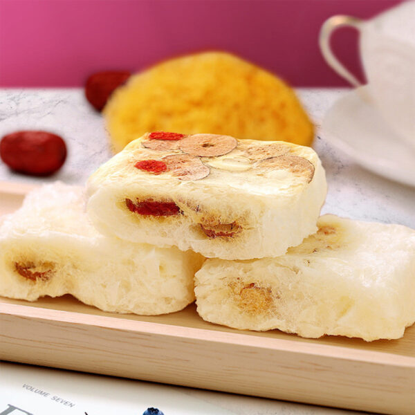 Fudonghai lotus seed Tremella soup 90g red dates lotus seed wolfberry soup brewed ready to eat freeze-dried no-cook Tremella soup - Image 3