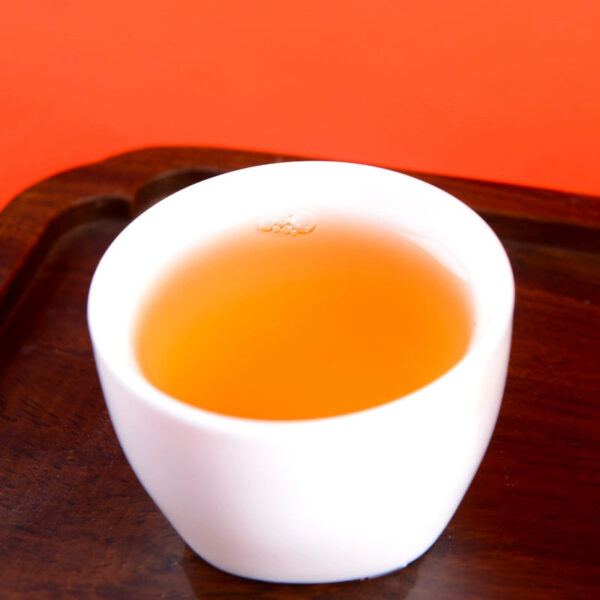 Zhongmin Hongtai White Tea Tea Cake Aged Old White Tea Agricultural Harvest Gongmei Aged Shoumei Tea Cake Tea 300g - Image 3