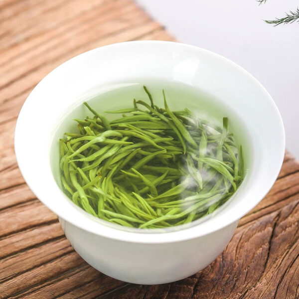 Zhongmin Hongtai Premium Maojian Whole Bud Mingqian Alpine Chinese New Year Green Tea 2025 Rizhao Foot Gift Box Canned 500g - Image 3