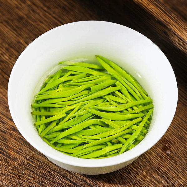 Zhongmin Hongtai Mingqian New Tea Green Tea Premium Sparrow Tongue Tea Bud Maojian Alpine Spring Tea Strong Fragrance Loose Bag - Image 4