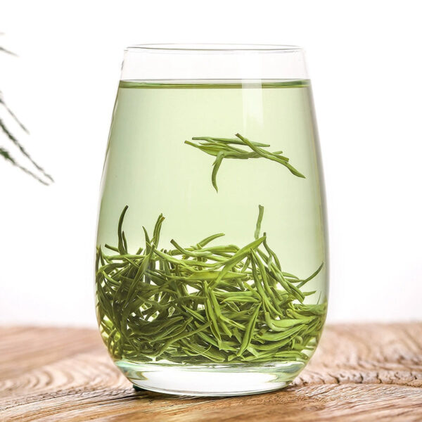 Zhongmin Hongtai Mingqian Biluochun Tea 2025 New Tea Bud Green Tea Luoxiang Canned 500g Gift - Image 4