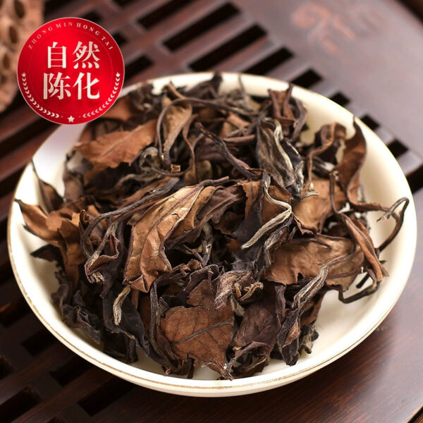 Authentic aged Fujian old white tea alpine ancient tree raw material Zaoxiang Shoumei middle-aged and elderly loose gift box 500g - Image 3