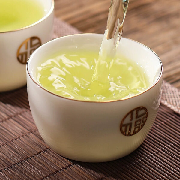 Zhongmin Hongtai New Bud Premium Mingqian Cloud Mist Green Tea Biluochun Luoxiang Type, gift box for the New Year's Day - Image 4