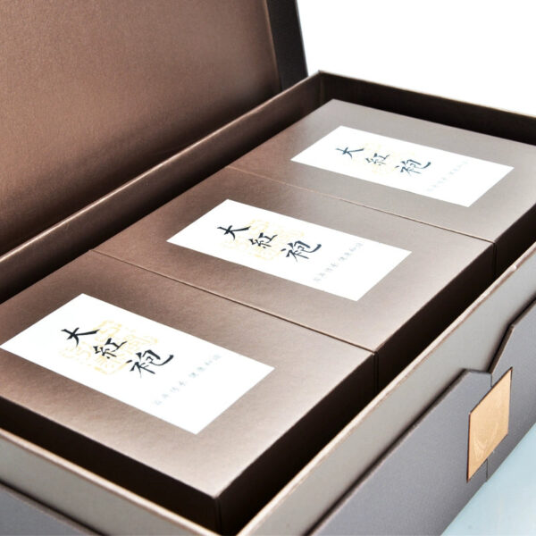 Zhongmin Hongtai Oolong Tea Charcoal Roasted Ripe Tea Premium Fruit Flower Fragrance Fujian Xindahongpao Tea Gift Box 255g - Image 3