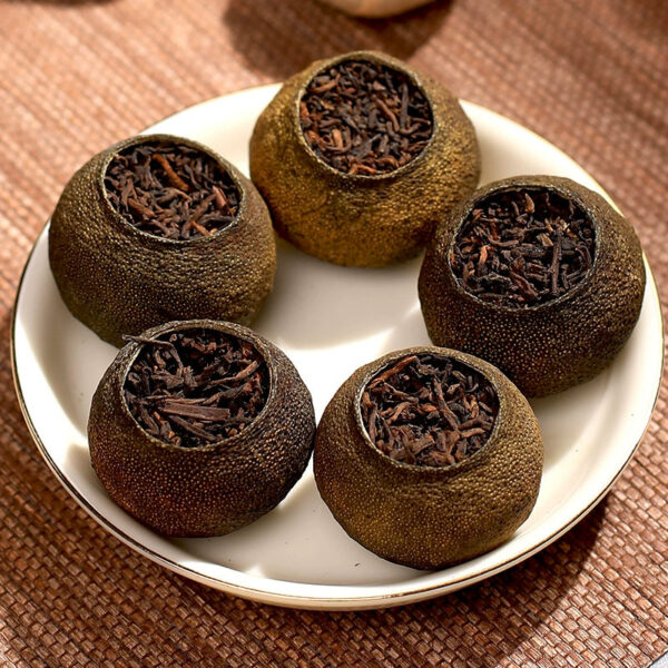 Zhongmin Hongtai Small Green Orange Pu'er Tea Canned Tangerine Peel Pu'er Ripe Tea Aged Tea Gift Box 500g - Image 3