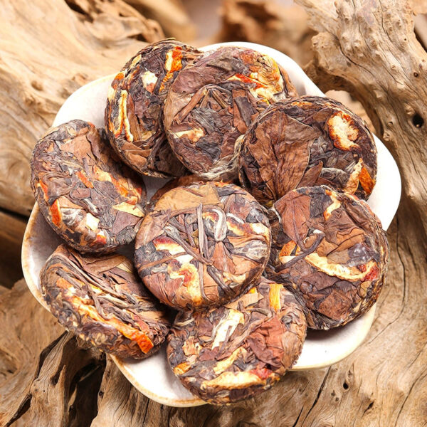 Zhongmin Hongtai tangerine peel Shoumei old white tea small square pieces tea cake pressed tea leaves, and elders will send gift boxes canned for the Chinese New Year. - Image 5