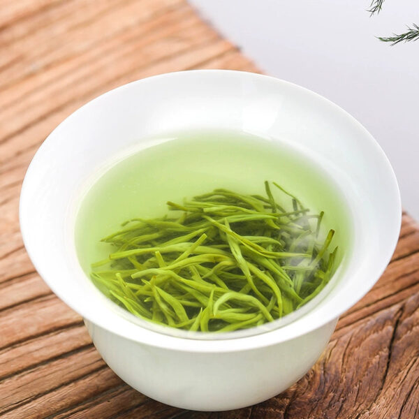 Zhongmin Hongtai Mingqian New Year's Tea, sufficient sunshine, alpine cloud mist green tea, Maojian tea, strong fragrance tea, drink it yourself - Image 3
